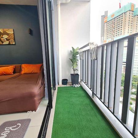 9Pax 2R2B Family Suite, I-City, I-Suite, Hyde, Beside Theme Park, Wifi 50-55" Smart Tv شاه علام المظهر الخارجي الصورة